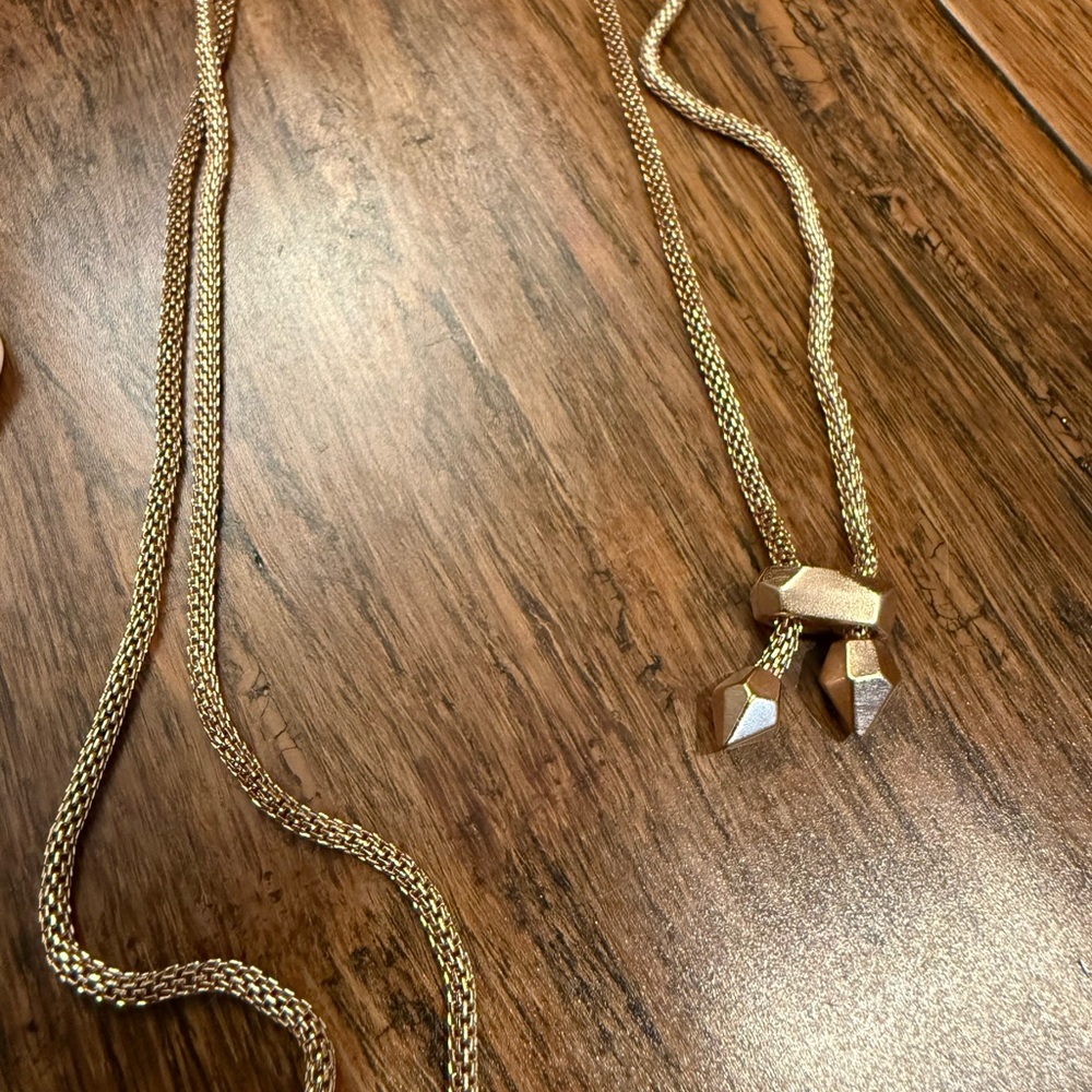 Kendra Scott Inez Long Pendant Necklace & Matching Earrings in Gold, Rose Quartz - Picture 5 of 5